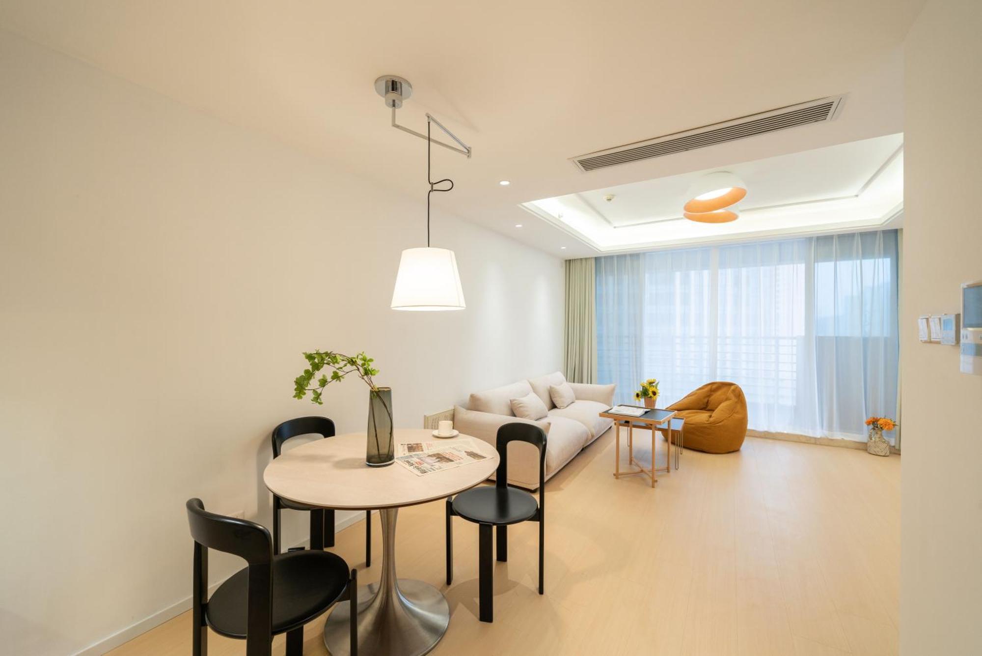Tianzifang Sun And Moonlight View Two Bedrooms And Two Bathrooms Shanghai