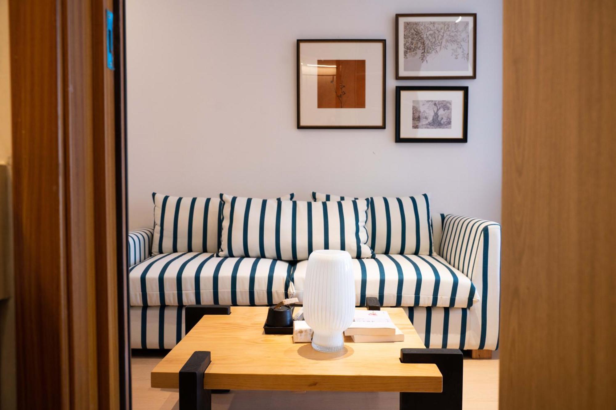 Tianzifang Sun And Moonlight View Two Bedrooms And Two Bathrooms * Shanghai