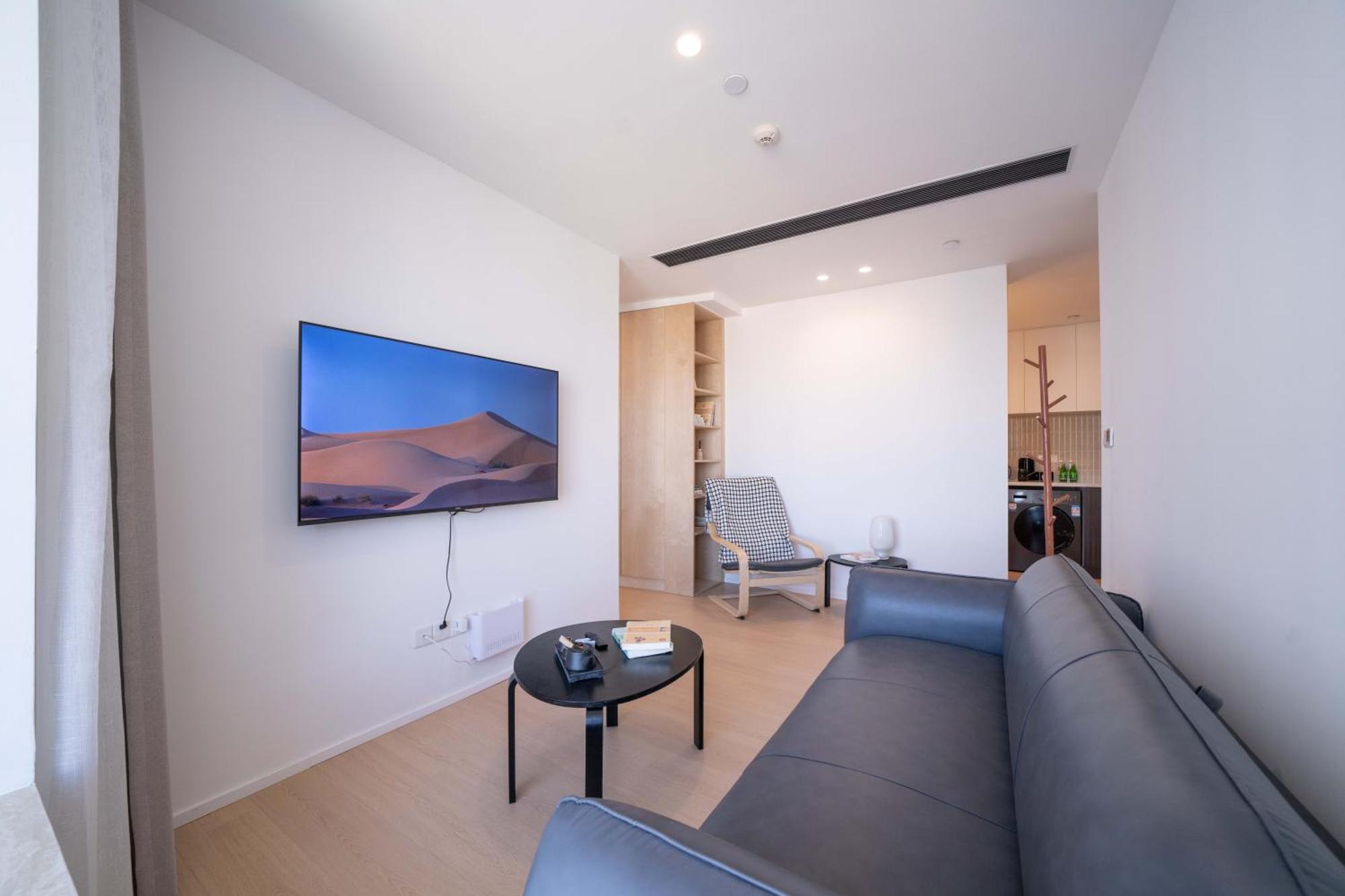 Tianzifang Sun And Moonlight View Two Bedrooms And Two Bathrooms Shanghai